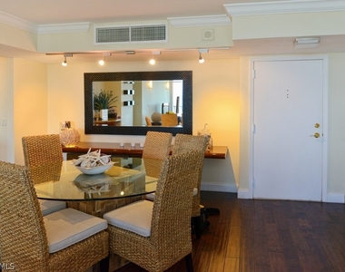 4001 Gulf Shore Boulevard N - Photo Thumbnail 6