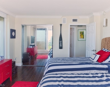 4001 Gulf Shore Boulevard N - Photo Thumbnail 20