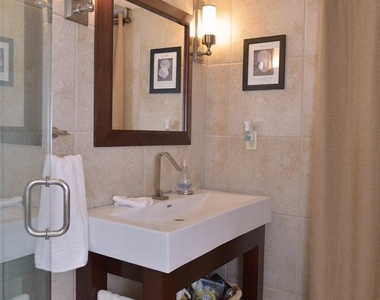 4001 Gulf Shore Boulevard N - Photo Thumbnail 21
