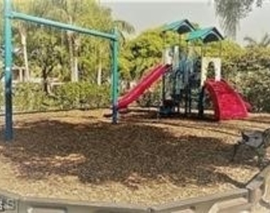 27095 Matheson Avenue - Photo Thumbnail 24