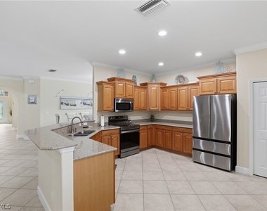 13818 Farnese Drive - Photo Thumbnail 6