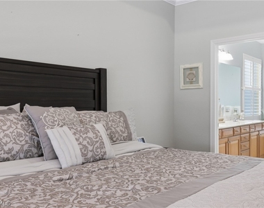13818 Farnese Drive - Photo Thumbnail 16