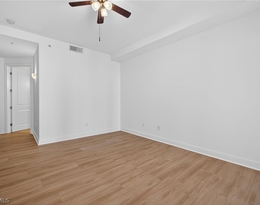 8010 Via Sardinia Way - Photo Thumbnail 12