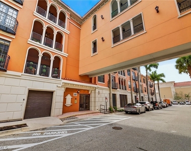 8010 Via Sardinia Way - Photo Thumbnail 32