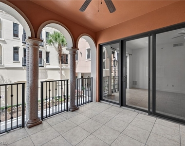 8010 Via Sardinia Way - Photo Thumbnail 22