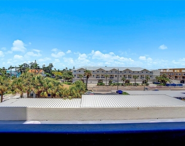 15462 Gulf Boulevard - Photo Thumbnail 38