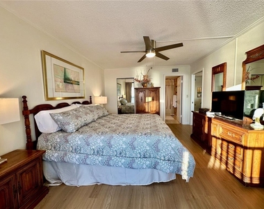 15462 Gulf Boulevard - Photo Thumbnail 11