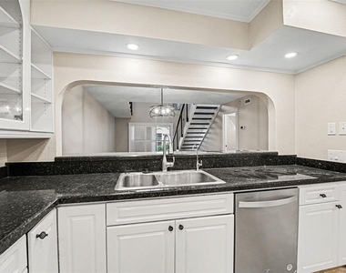 5567 Sea Forest Drive - Photo Thumbnail 3