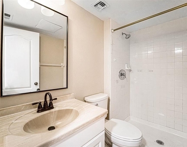 5567 Sea Forest Drive - Photo Thumbnail 12