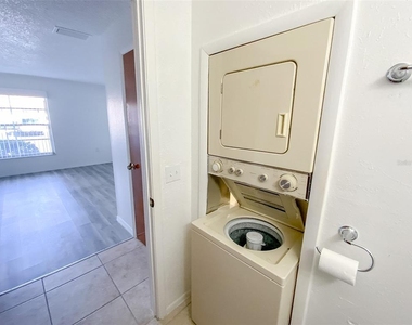 6036 Chesham Drive - Photo Thumbnail 17