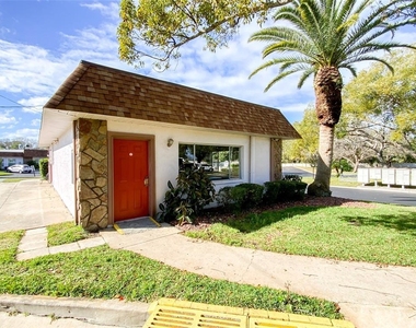 6036 Chesham Drive - Photo Thumbnail 18