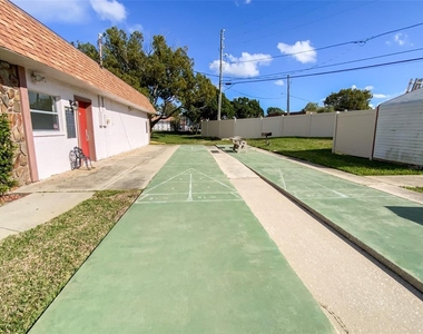 6036 Chesham Drive - Photo Thumbnail 23