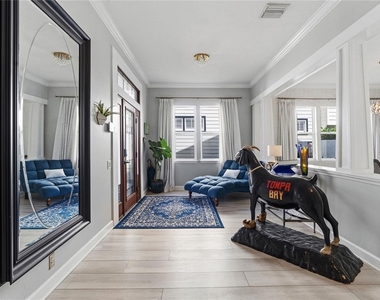 824 S Rome Avenue - Photo Thumbnail 3