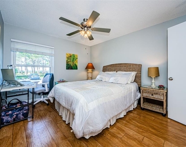 2700 Bayshore Boulevard - Photo Thumbnail 14