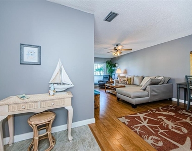 2700 Bayshore Boulevard - Photo Thumbnail 2