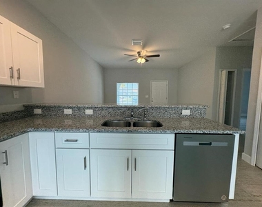 726 Bobcat Court - Photo Thumbnail 2