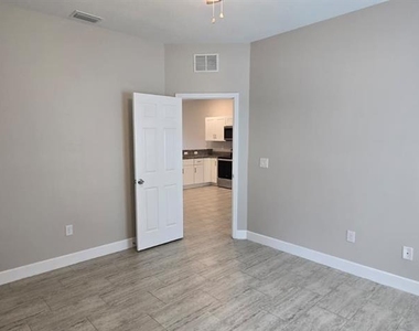 726 Bobcat Court - Photo Thumbnail 12