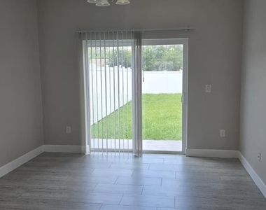 726 Bobcat Court - Photo Thumbnail 13