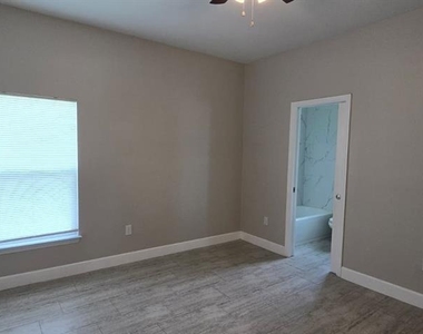 726 Bobcat Court - Photo Thumbnail 8