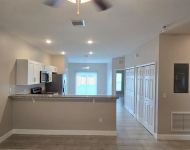 726 Bobcat Court - Photo Thumbnail 7
