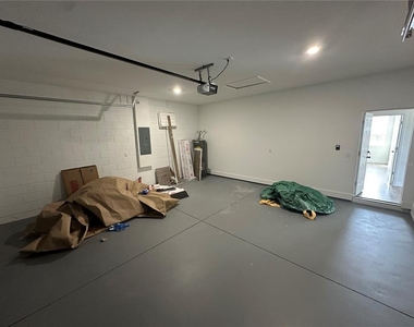 1323 E Derby Drive - Photo Thumbnail 13