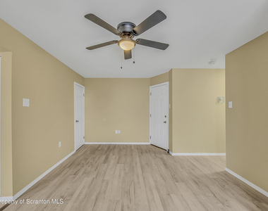 538 Birch Street - Photo Thumbnail 5