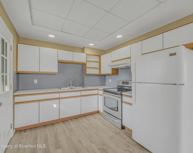 538 Birch Street - Photo Thumbnail 8