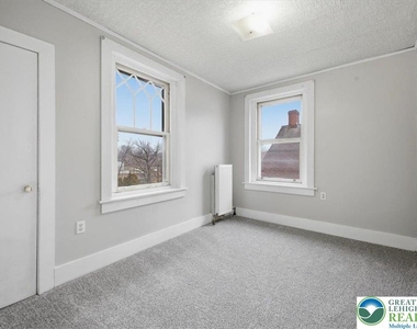 1229 Main Street - Photo Thumbnail 19