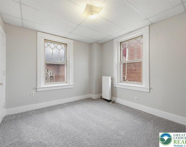 1229 Main Street - Photo Thumbnail 17