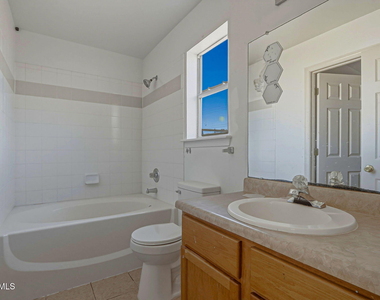 3836 Tierra Roca Place - Photo Thumbnail 15