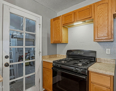 3836 Tierra Roca Place - Photo Thumbnail 8