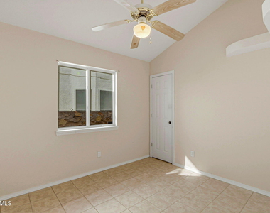 3836 Tierra Roca Place - Photo Thumbnail 12