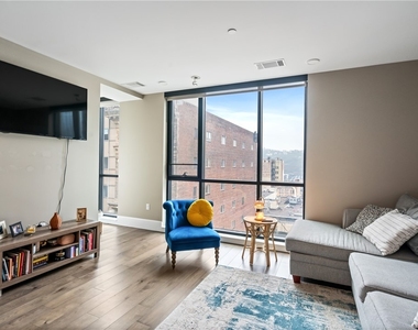 350 Oliver Ave - Photo Thumbnail 3