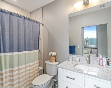 350 Oliver Ave - Photo Thumbnail 12