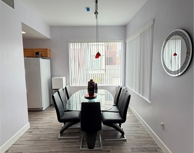 87 E Agate Avenue - Photo Thumbnail 8