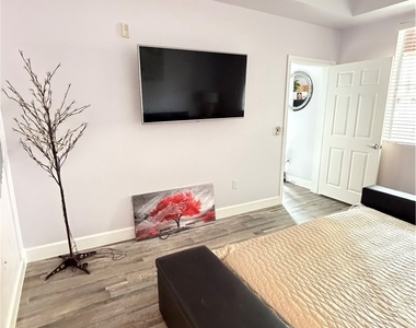 87 E Agate Avenue - Photo Thumbnail 10