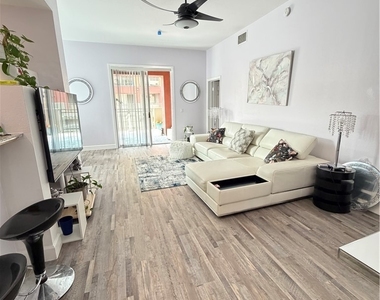 87 E Agate Avenue - Photo Thumbnail 6