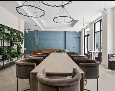 215 East 124th Street - Photo Thumbnail 8
