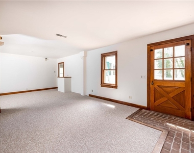 1253 Fairport Road - Photo Thumbnail 20
