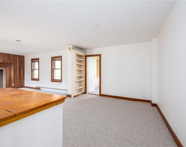 1253 Fairport Road - Photo Thumbnail 15