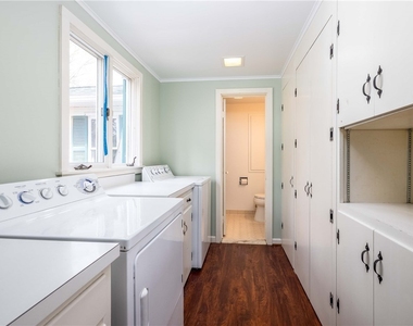 1253 Fairport Road - Photo Thumbnail 13