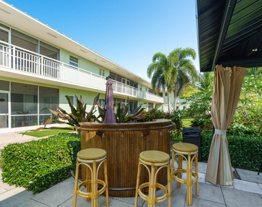 2100 Ne 38th Street - Photo Thumbnail 8
