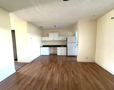 2100 Ne 38th Street - Photo Thumbnail 21