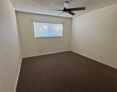 2100 Ne 38th Street - Photo Thumbnail 25