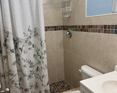 2100 Ne 38th Street - Photo Thumbnail 22