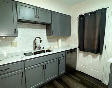 1115 Casa Drive - Photo Thumbnail 5