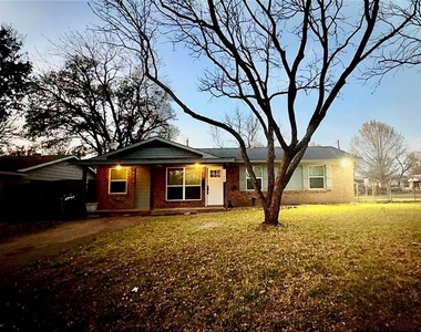 1115 Casa Drive - Photo Thumbnail 1