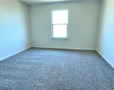 8011 Big Timber Trail - Photo Thumbnail 14