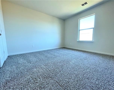 8011 Big Timber Trail - Photo Thumbnail 15