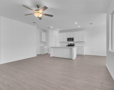 1309 Lazy Grove Drive - Photo Thumbnail 3